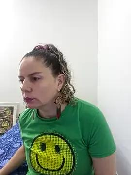 Nina_vallon on StripChat