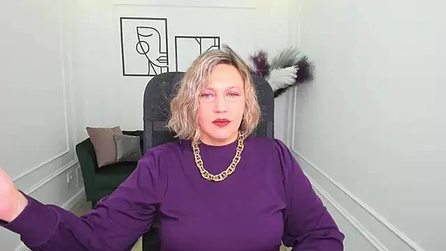 NinaStarle on StripChat 