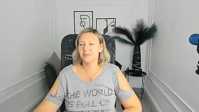 NinaStarle on StripChat 