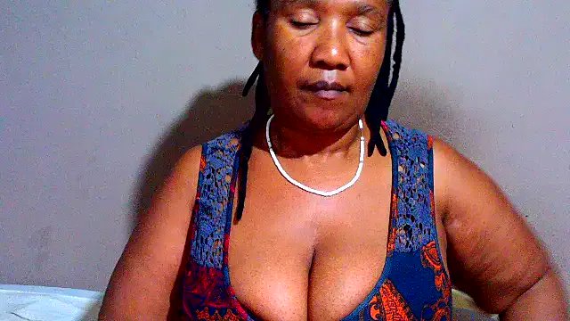 Pinkpussyxx on StripChat