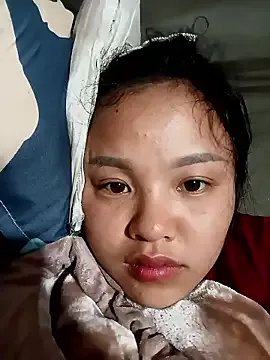 Pretty-haert on StripChat