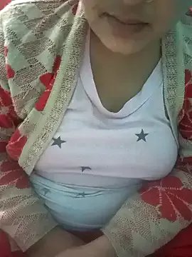 Priya_089 on StripChat