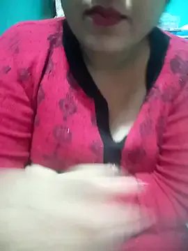 Priya_089 on StripChat