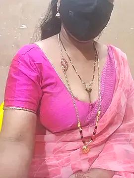 Raashi369 — Show boobs