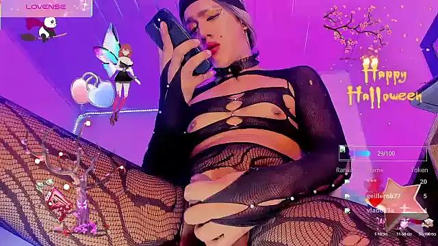 samanthaatt on StripChat 