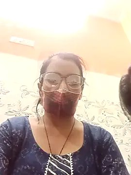 sanjana077 on StripChat