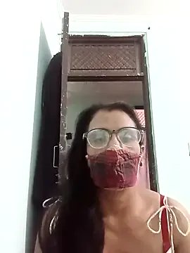 sanjana077 on StripChat