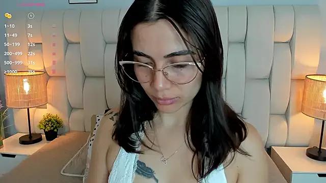 SaraOspinna on StripChat 