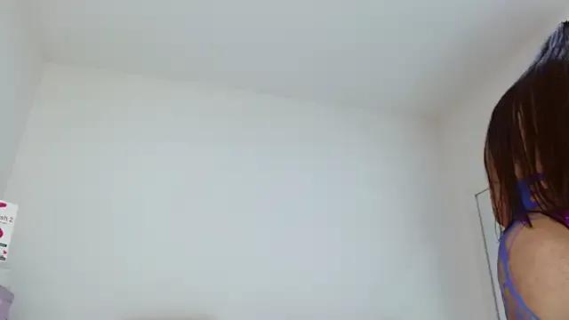 sashacreamy_ on StripChat 