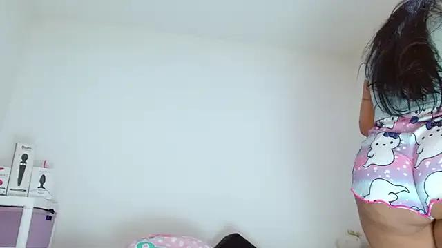 sashacreamy_ on StripChat 