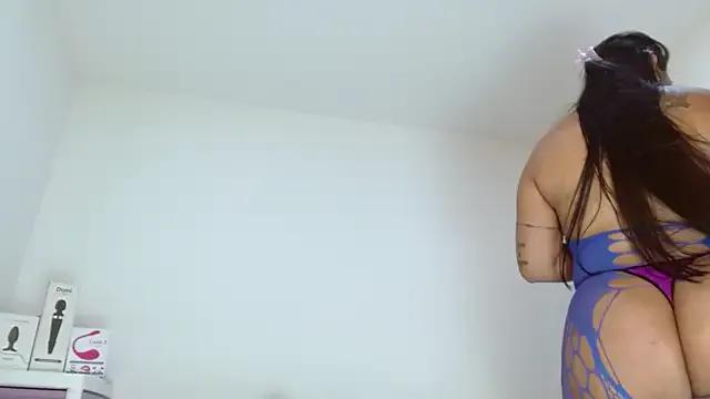 sashacreamy_ on StripChat 