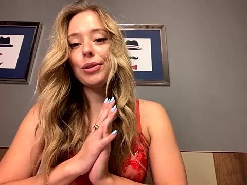 SashaJade_ on StripChat