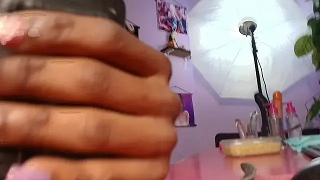 Shantall_ks on StripChat