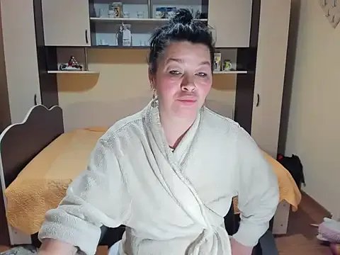 Soffy_Skye — Guys, something in your pussy.