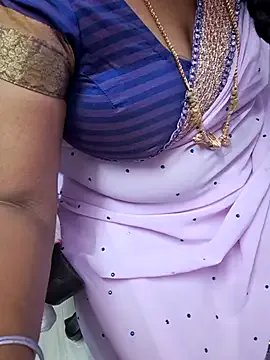 Tamil_Ammani on StripChat