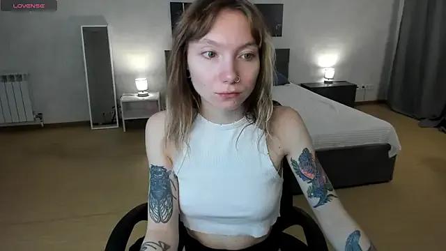 tattoo_art_baby on StripChat 