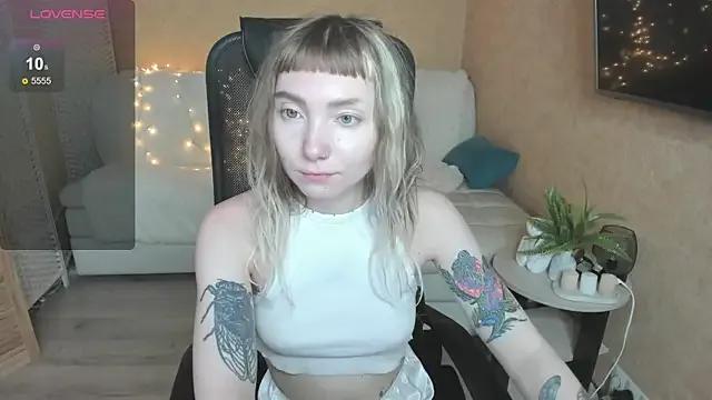 tattoo_art_baby on StripChat 