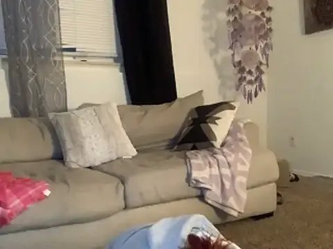 ThornsandHoney — Valentine's self-care + flowers 