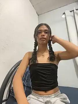 urcurlydiva on StripChat 