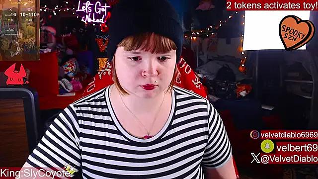 VelvetDiablo on StripChat 