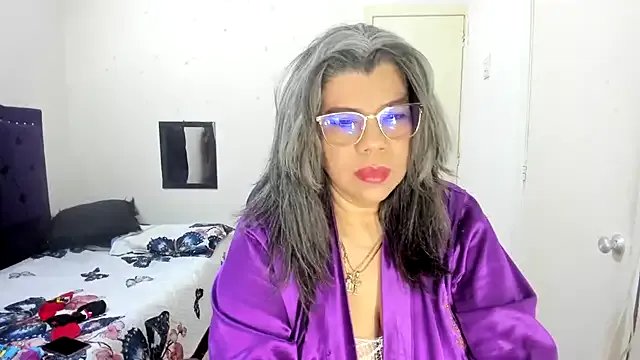 vikyadams on StripChat