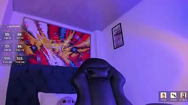 Violet_Blazee on StripChat