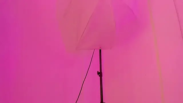 violet_taylor_ on StripChat